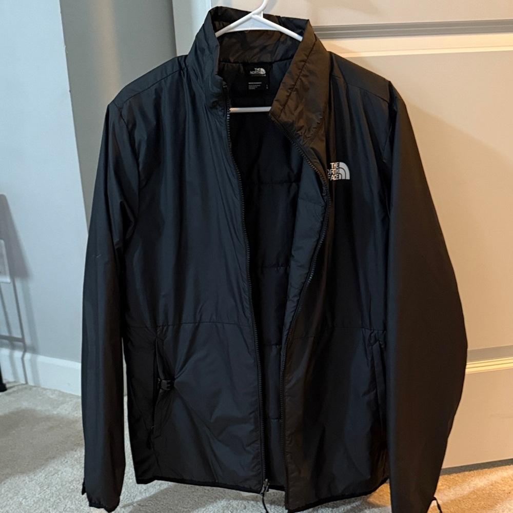 The North Face Men's Classic Black Windbreaker